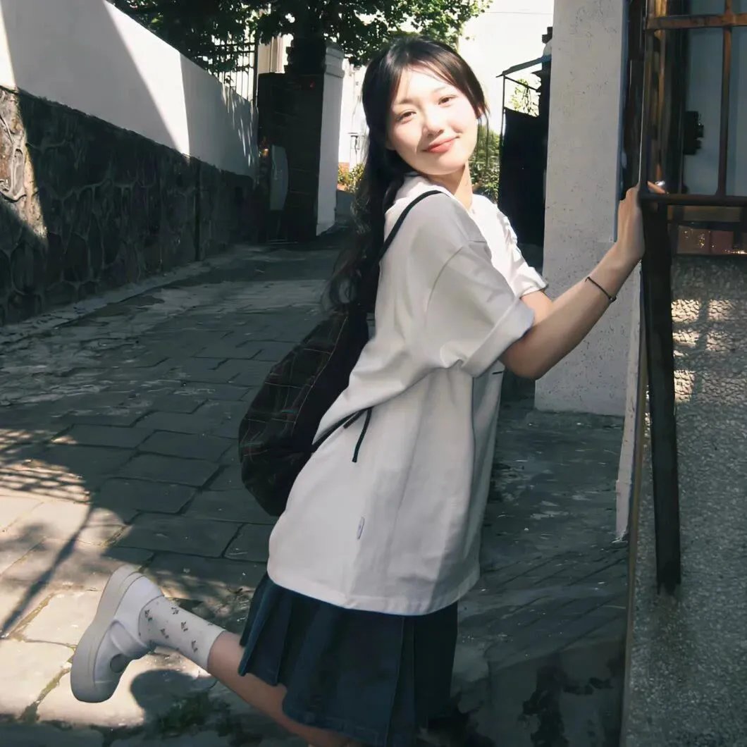画框女人